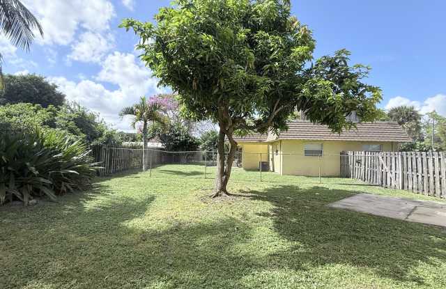 3364 SE Jefferson Street - 3364 Jefferson Street, Martin County, FL 34997