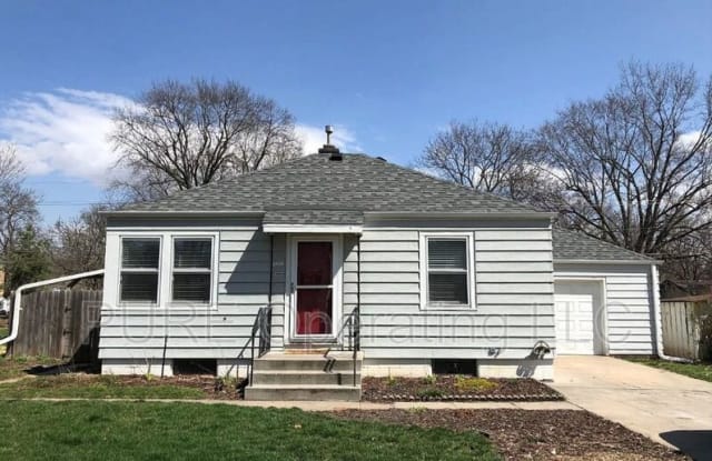 2405 Van Buren St - 2405 Van Buren Street, Bellevue, NE 68005