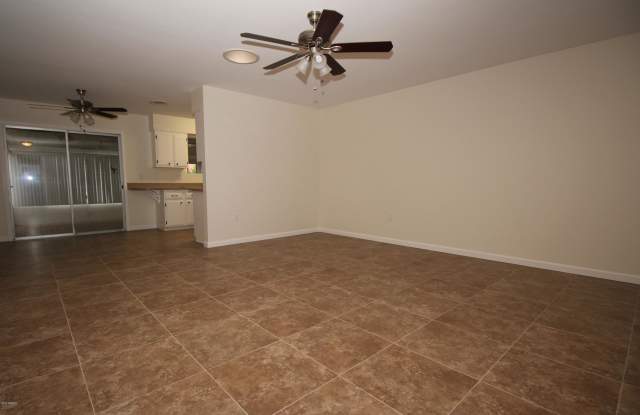 14227 N 103RD Avenue Gallery 3