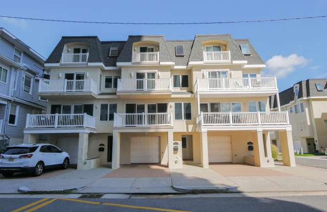 137 S Berkley Square - 137 South Berkley Square, Atlantic City, NJ 08401