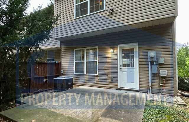 Beautiful two-bedroom townhome! Gallery 4