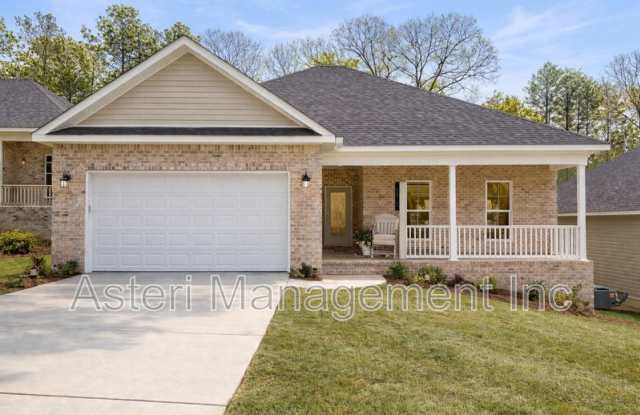 107 Lasso Drive - 107 Lasso Drive, Warner Robins, GA 31088