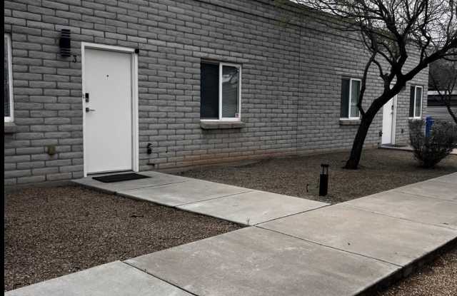 2415 N Columbus Blvd Apt 3 photos photos