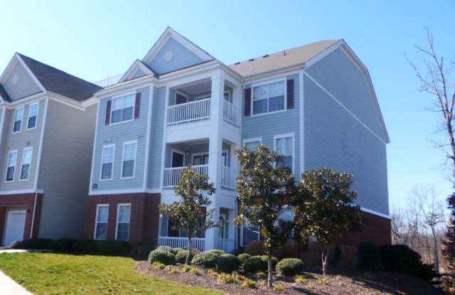 Rent special! 1 BR/ 1 BA Fabulous Two-Level Condo in Bristol Village Available Now! photos photos