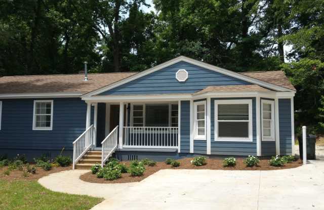 Beautiful and Updated Paired Home Minutes from TMH, Midtown and Downtown...$2000.00 Per Month photos photos