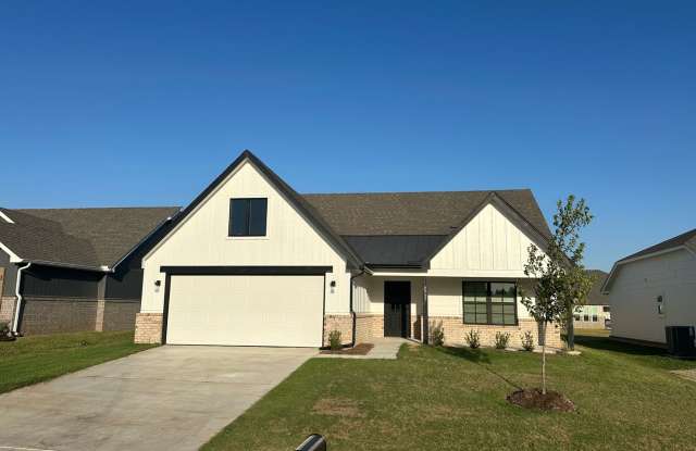 Beutiful newer home in Broken Arrow Gallery 1