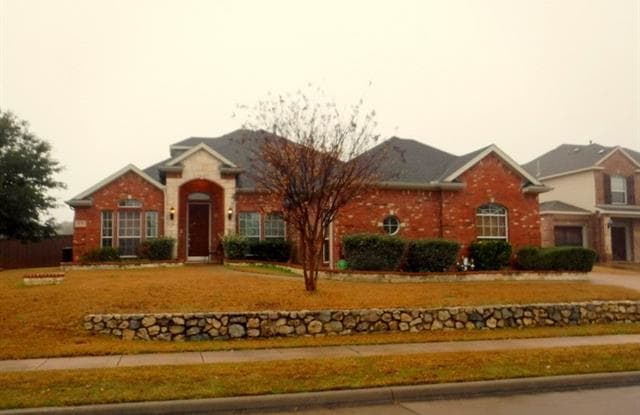 2631 Sicily Court - 2631 Sicily Court, Grand Prairie, TX 75052