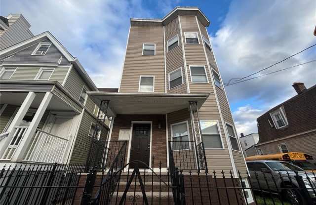 42 Maple 2 - 42 Maple Place, Irvington, NJ 07111 42 Maple 2 - 42 Maple Place, Irvington, NJ 07111