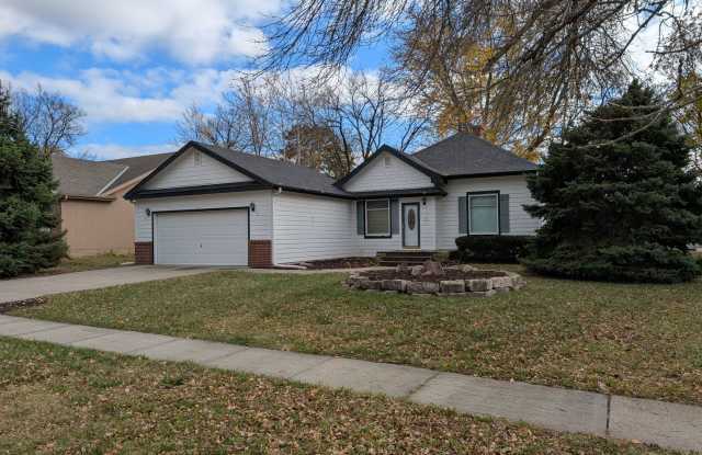 Spacious 3-Bedroom Ranch in the Heart of Growing Gretna Gallery 1
