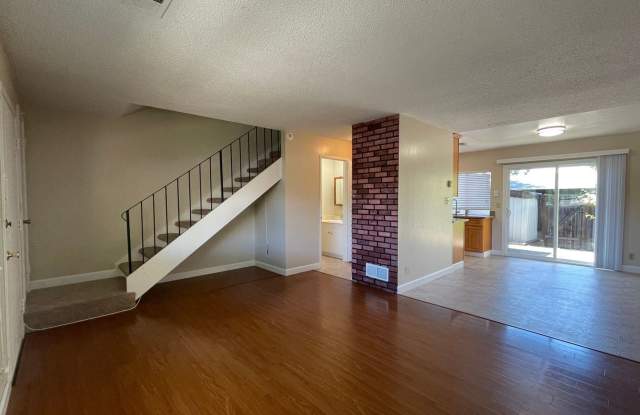 43 Hemlock Ln Gallery 2