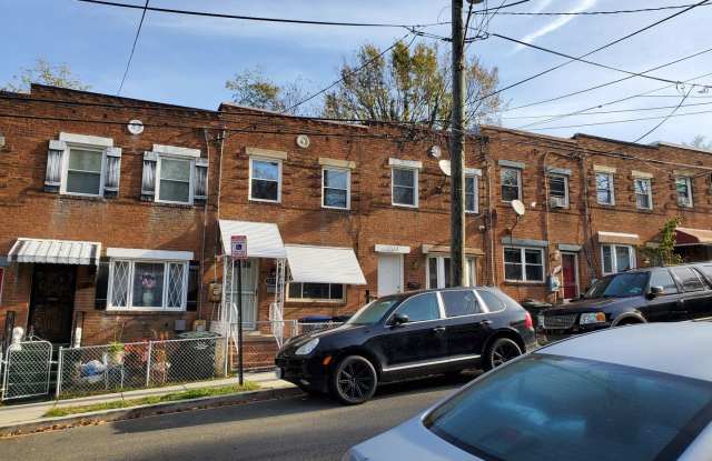 1312 Dexter Terrace SE Gallery 2