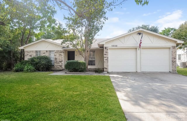1030 Bryant Street - 1030 Bryant Street, Benbrook, TX 76126