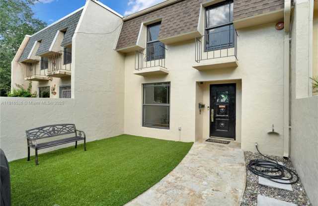 9823 SW 93rd Ter photos photos