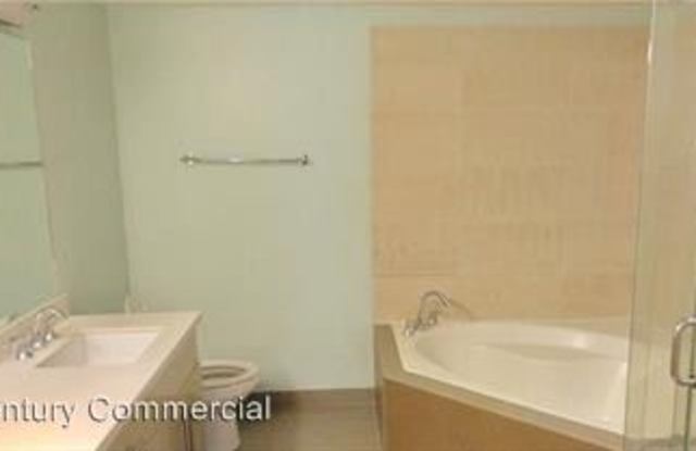 733 S Manhattan Pl # 201 Gallery 4