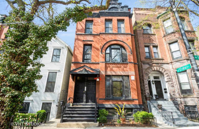 224 W Saint Paul Avenue 3 - 224 West Saint Paul Avenue, Chicago, IL 60614 224 W Saint Paul Avenue 3 - 224 West Saint Paul Avenue, Chicago, IL 60614