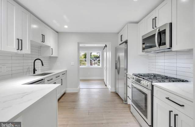 6903 DUNMANWAY unit: B photos photos 6903 DUNMANWAY unit: B photos photos