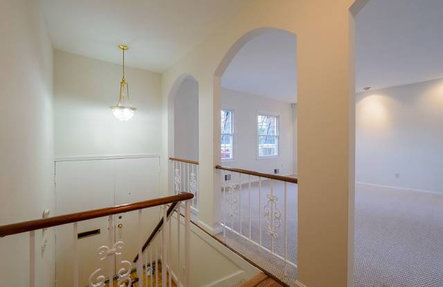 Expanded 4BR/3BA Home in Rock Creek Forest, Chevy Chase! Early September Move-In! Gallery 3