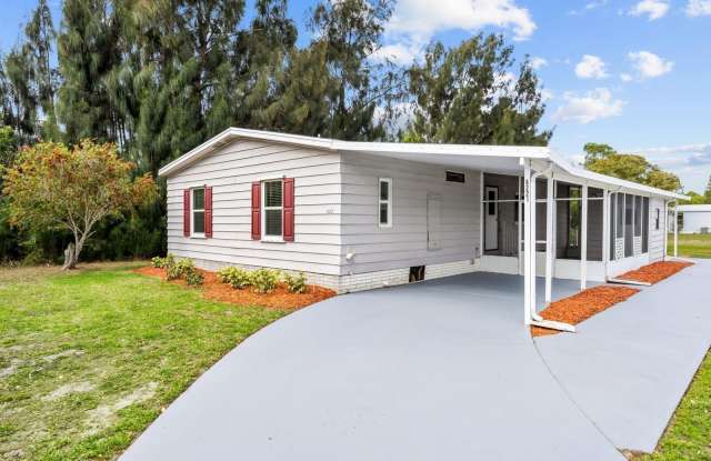 8221 Cinnamon Lane Gallery 2