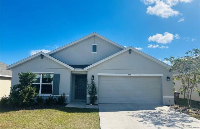 5585 SW 43RD Court Gallery 1