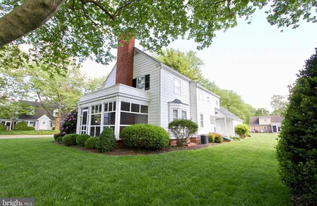 104 BAYARD Avenue photos photos