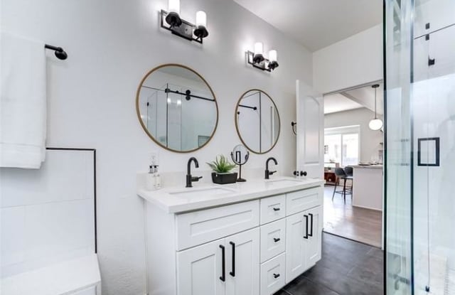 1826 W 45th St - 1826 West 45th Street, Los Angeles, CA 90062