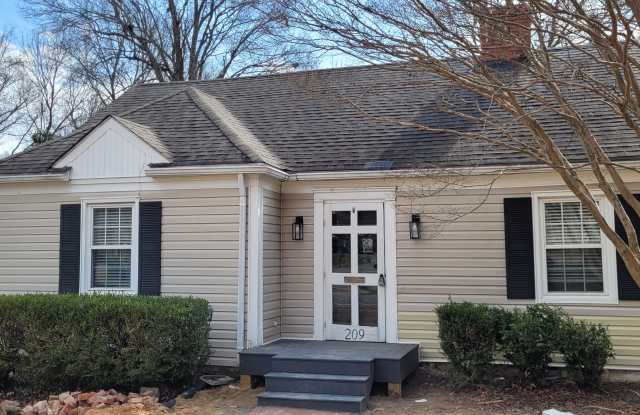 209 W Cornwallis Dr photos photos