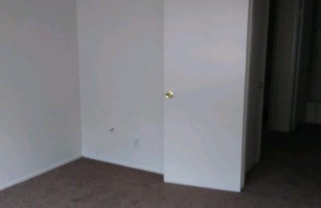 1 bedroom Condo in Great North San Bernardino location - Ready NOW Gallery 1