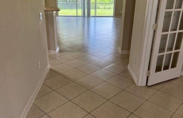 PRICE REDUCTION 09.24.26. Large 3 bedroom single family home! Gallery 3