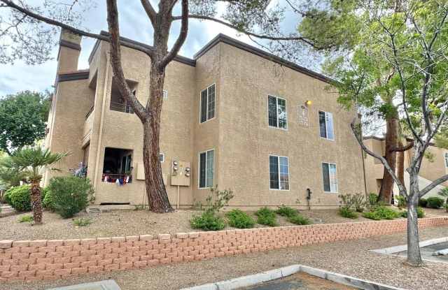 MOVE IN SPECIAL WITH THIS SPACIOUS 3 BEDROOM GROUND FLOOR CONDO photos photos