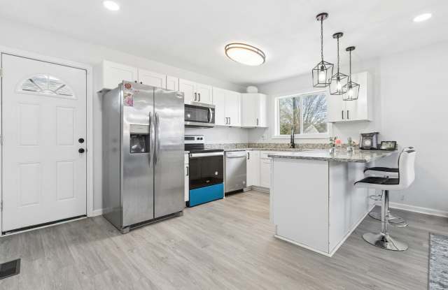 Beautifully Renovated 3-Bedroom Home in Hampton – Move-In Ready! Gallery 4