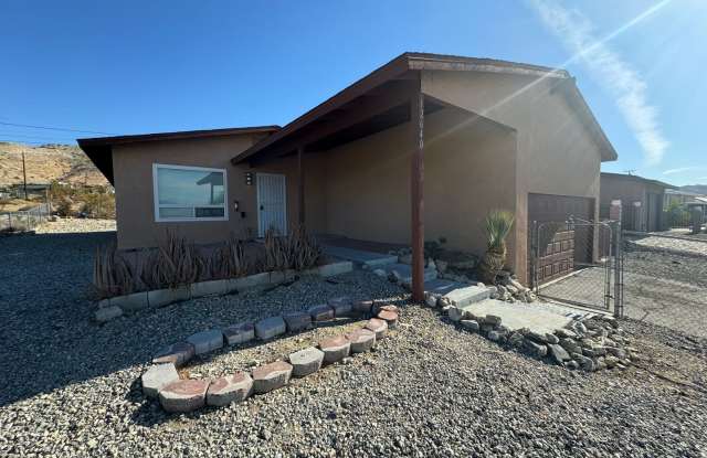 AVAILABLE NOW!! 3 Bed / 2 Bath Home in Desert Hot Springs! MOVE IN SPECIAL 50% OFF ONE MONTH'S RENT!!! photos photos
