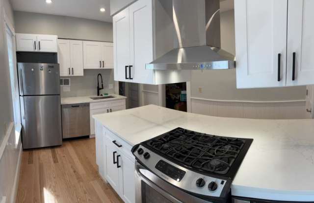 57 Hawthorne St. photos photos