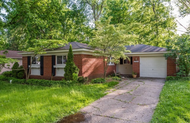23283 Tuck Rd - 23283 Tuck Road, Farmington Hills, MI 48336