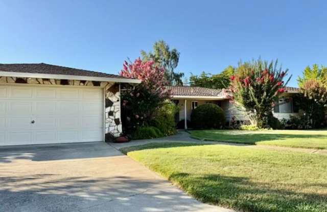 75 Stuart Court Gallery 1