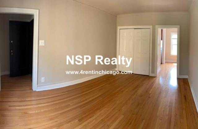 4267 West Addison Gallery 2