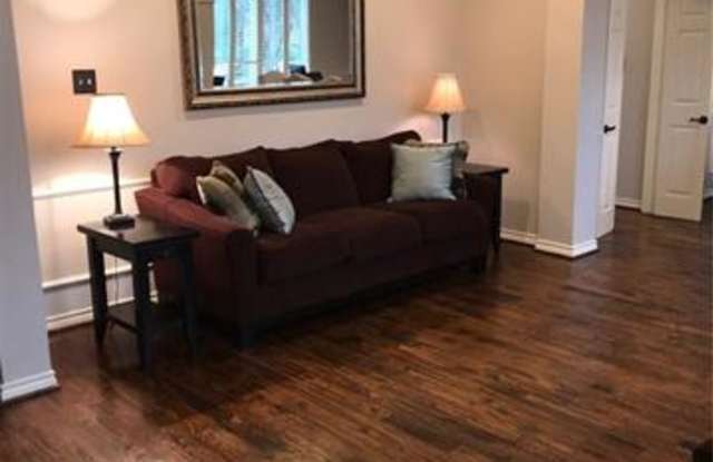2104 Idlewood Drive Gallery 4