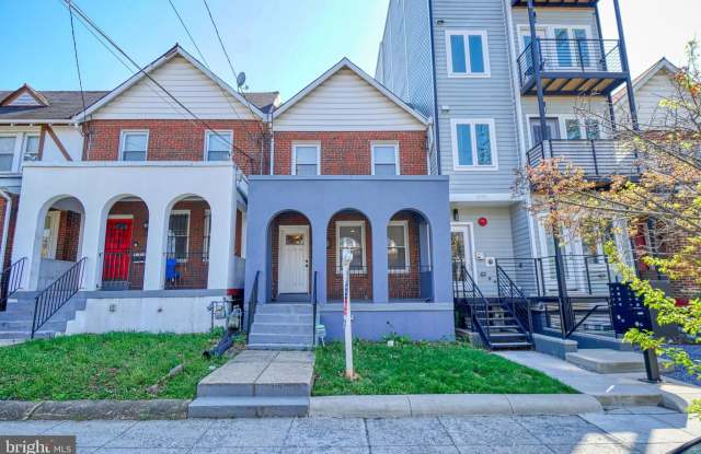 913 EVARTS STREET NE - 913 Evarts Street Northeast, Washington, DC 20018