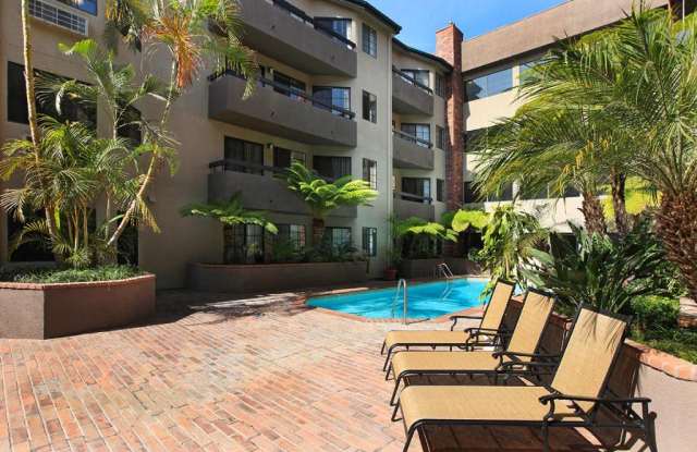 Savoy West Apartments Gallery 2