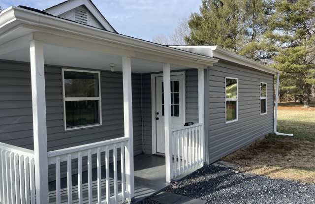 1709 A Street - 1709 A Street, Waynesboro, VA 22980