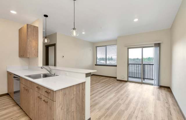 Viero Apartments - 13521 97th Ave E Gallery 1