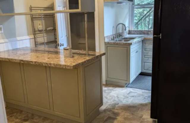 417 N. Charlotte St. photos photos