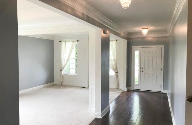 8282 MINERAL SPRINGS DRIVE Gallery 2