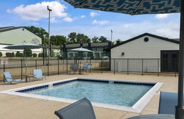 6427 Airport Blvd Unit D32 photos photos