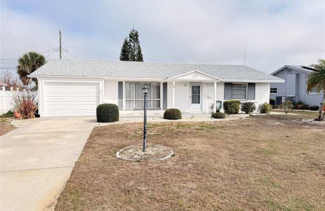 713 THUNDERBIRD AVENUE photos photos