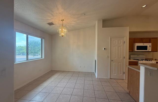 Occupied Do Not Disturb Tenant - 2 Bedroom 2 Bath Contact Property Pros 928-634-7710 Gallery 4