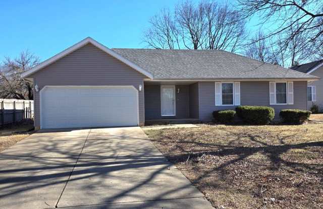 Great 3 bed 1.5 bath house in South Springfield photos photos