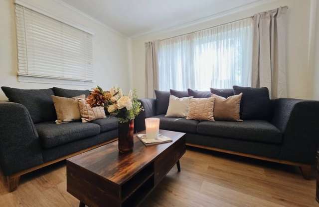 5921 Houghten Drive Gallery 3