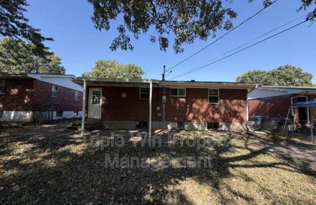 1380 Cove Ln Gallery 4