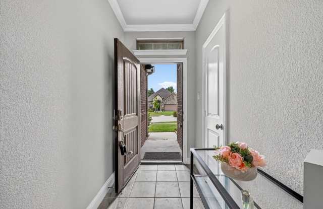 7815 Cottonwood Drive Gallery 3