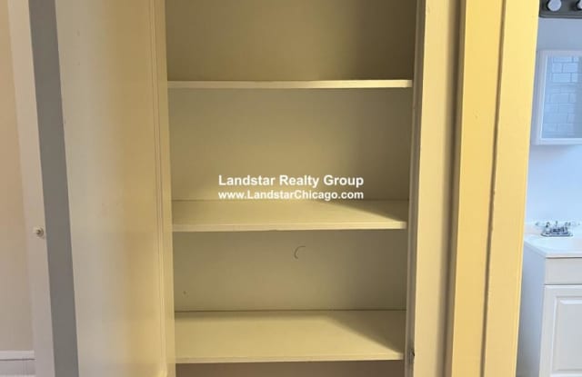 2651 Spaulding Gallery 3